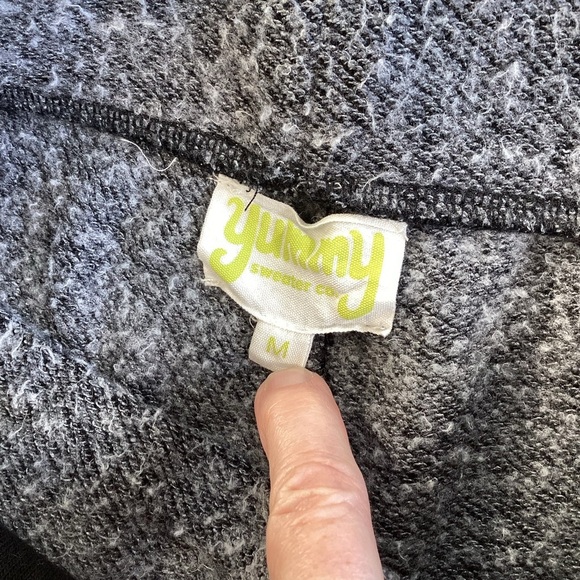 Yummy‎ Sweater Co Black Heather Ribbed Knit Flare Leg Yoga Pants, Medium - Picture 3 of 10